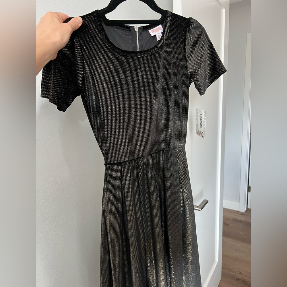 Elegant Amelia velvet sparkle thread